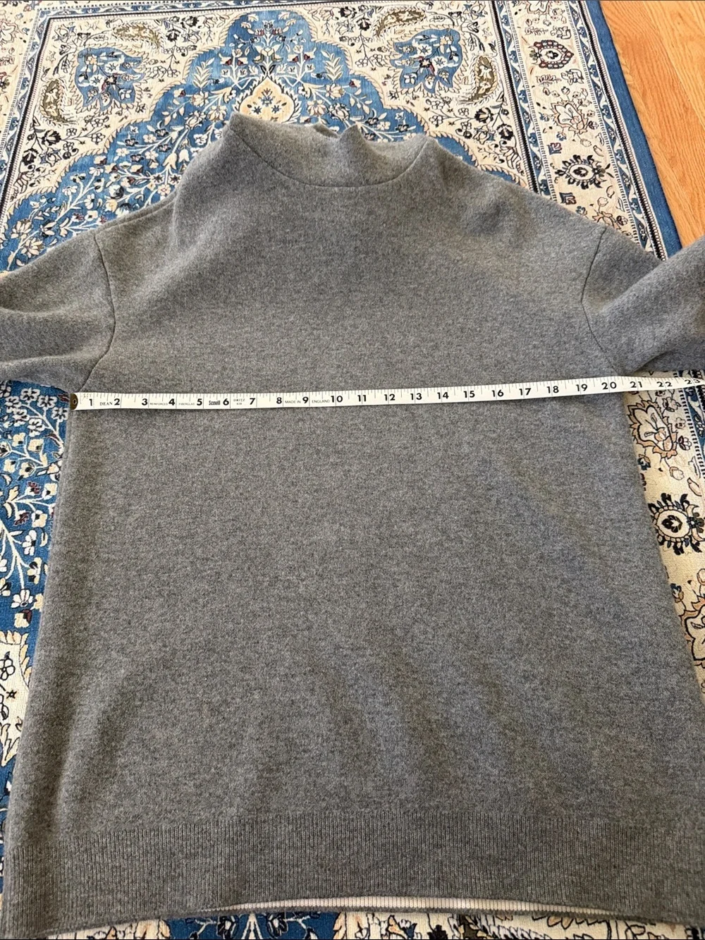 Authentic Christian Dior J'ADIOR 8' Hooded Cashmere Sweater  Size 6
